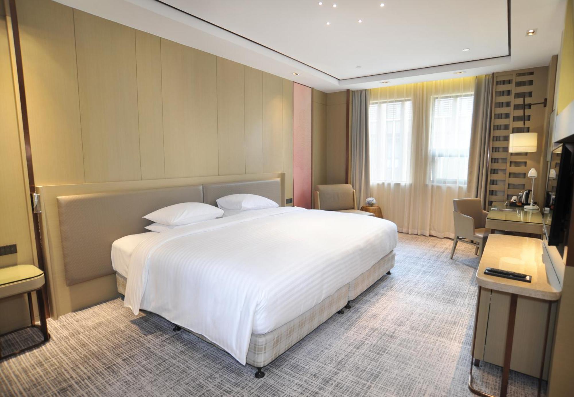 Courtyard By Marriott Shanghai International Tourism And Resorts Zone Esterno foto